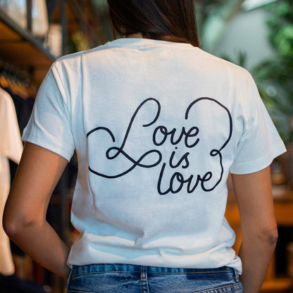 T-SHIRT LOVE IS LOVE